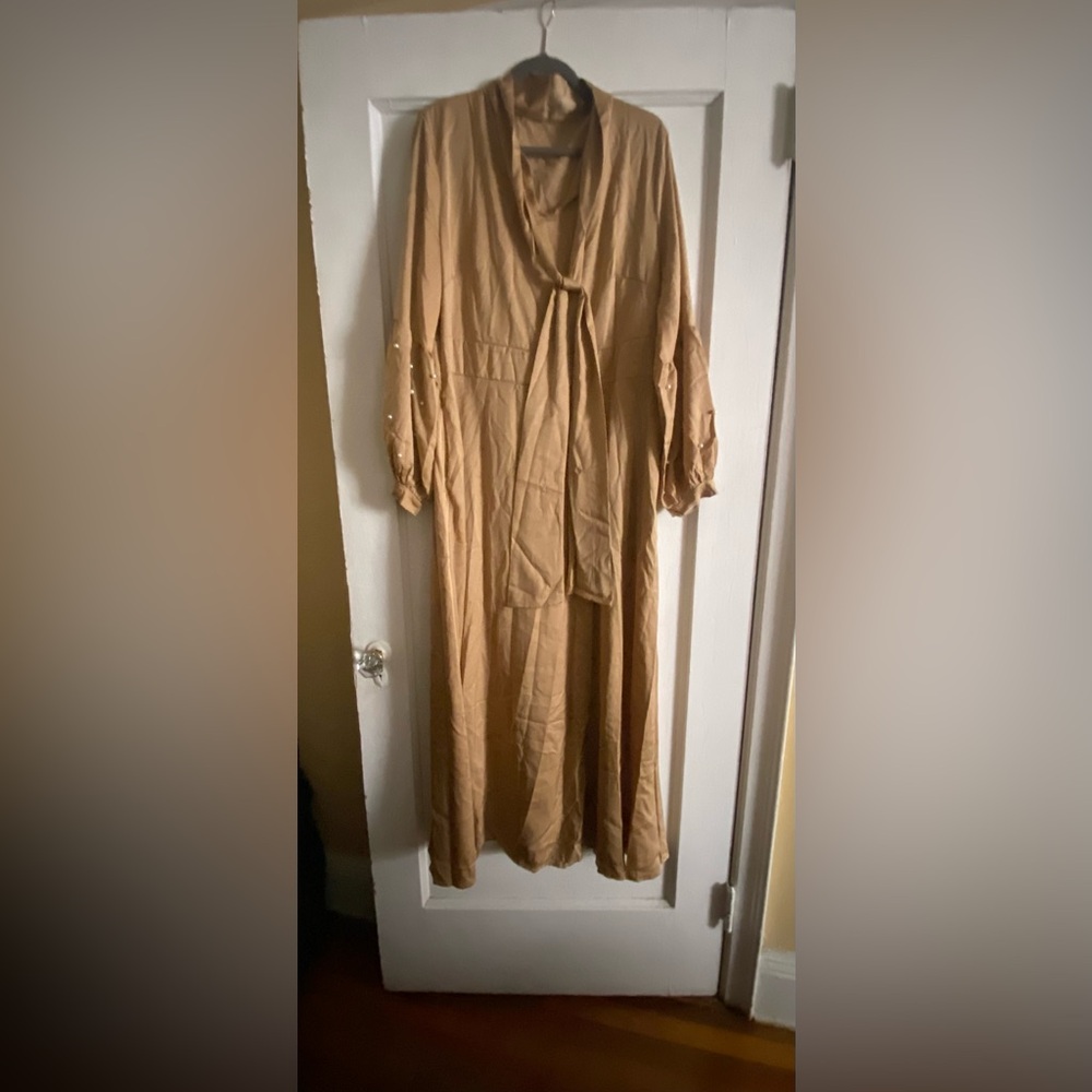 Cream long dress with pearl